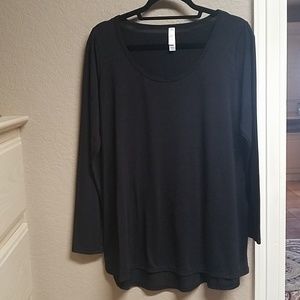 LuLaRoe Noir Lynnae, size Large